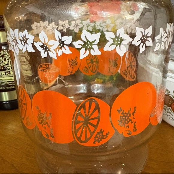 Vintage Anchor Hocking Orange Blossom Glass Juice Carafe Juice Pitcher With Lid - Picture 8 of 11